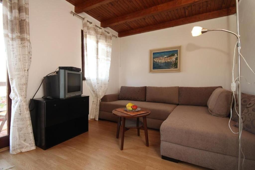 Apartment Iva Молунат Экстерьер фото
